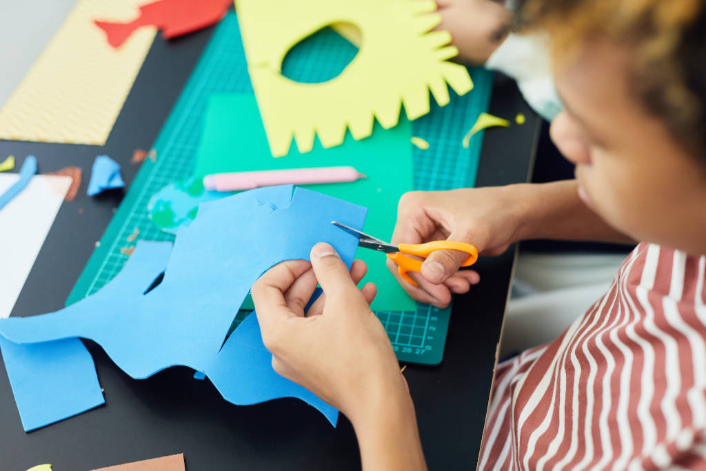 Was tun an Regentagen mit Kindern: 5 spaßige Indoor-Ideen Was tun an Regentagen mit Kindern: 5 spaßige Indoor-Ideen