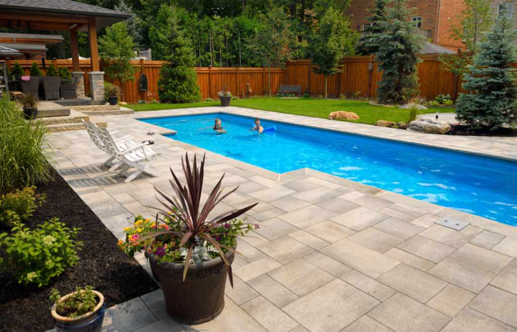 Tolle Ideen für deinen Gartenpool: Tauche ein in erfrischende Möglichkeiten Tolle Ideen für deinen Gartenpool: Tauche ein in erfrischende Möglichkeiten