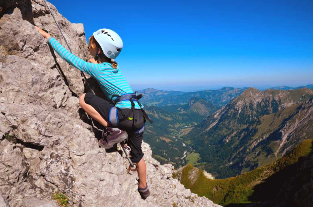 Klettersteige für Anfänger: Welche Klettersteige eignen sich für Einsteiger? Klettersteige für Anfänger: Welche Klettersteige eignen sich für Einsteiger?