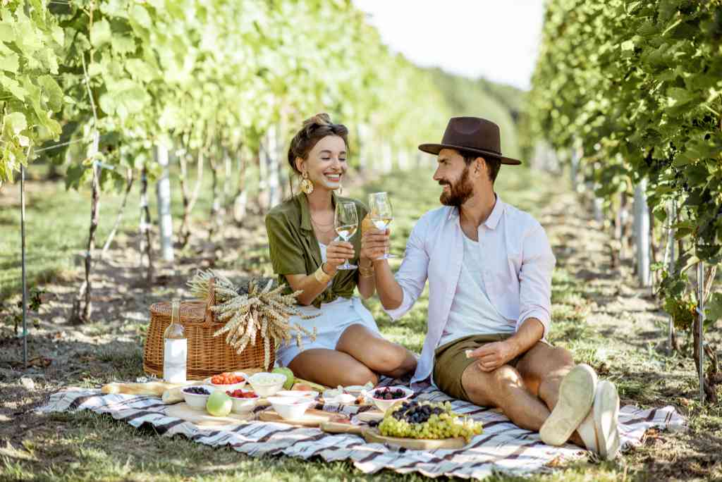 Kreative Date Ideen: Lass die Funken sprühen mit originellen Unternehmungen und sorge für unvergessliche Momente Kreative Date Ideen: Lass die Funken sprühen mit originellen Unternehmungen und sorge für unvergessliche Momente