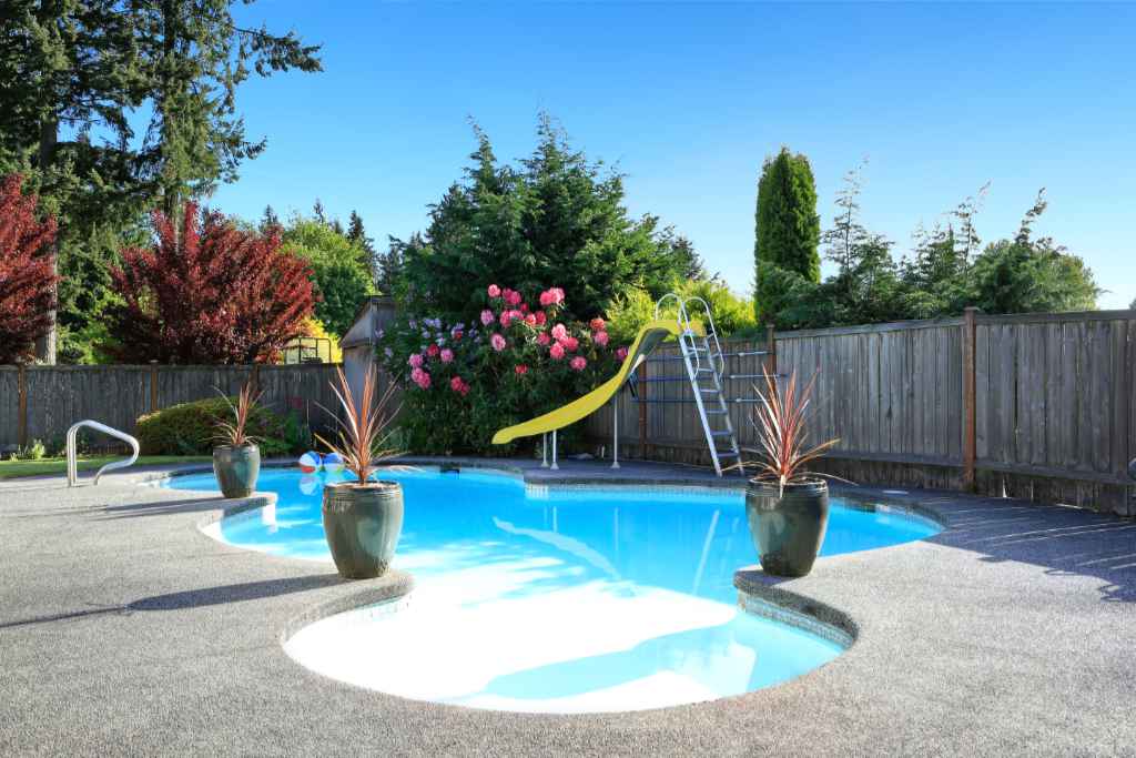Mini Pool Ideen: Kreative Ideen für Sommergenuss und tierische Poolpartys im Kleinformat Mini Pool Ideen: Kreative Ideen für Sommergenuss und tierische Poolpartys im Kleinformat