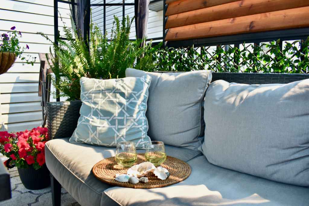 Terrassen Deko - Entdecke die Must-haves 2024 für deine Terrasse Terrassen Deko - Entdecke die Must-haves 2024 für deine Terrasse